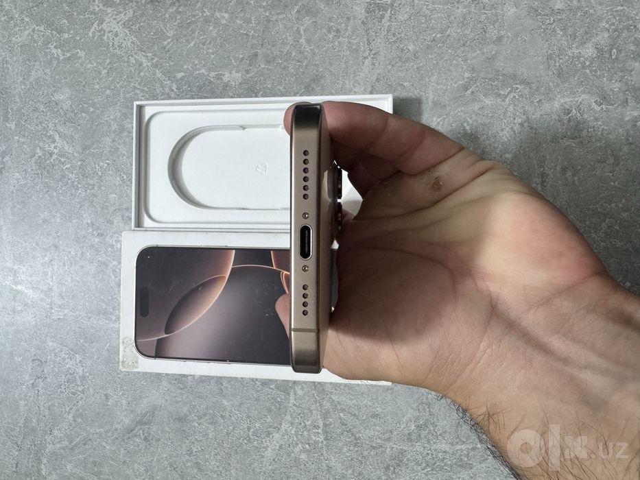 iPhone 16 Pro Max 256GB Desert Titanium