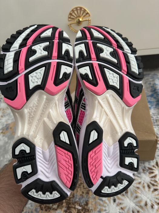 Asics Gel Kayano 14 Pink/Black Silver 4