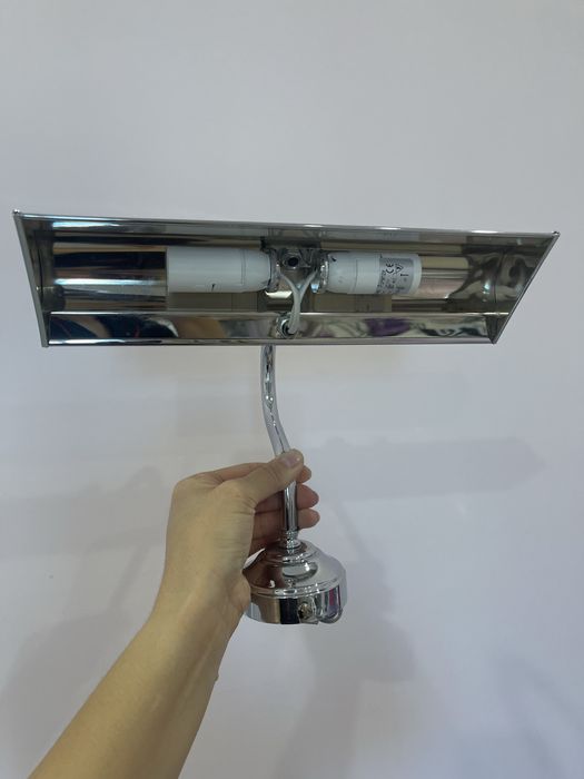 Бра на стену горизонтальное