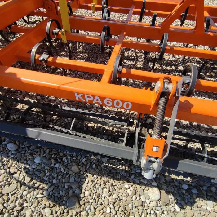 Cultivator Kariotakis, pliabil hidraulic, model KPA600, 140-200 CP