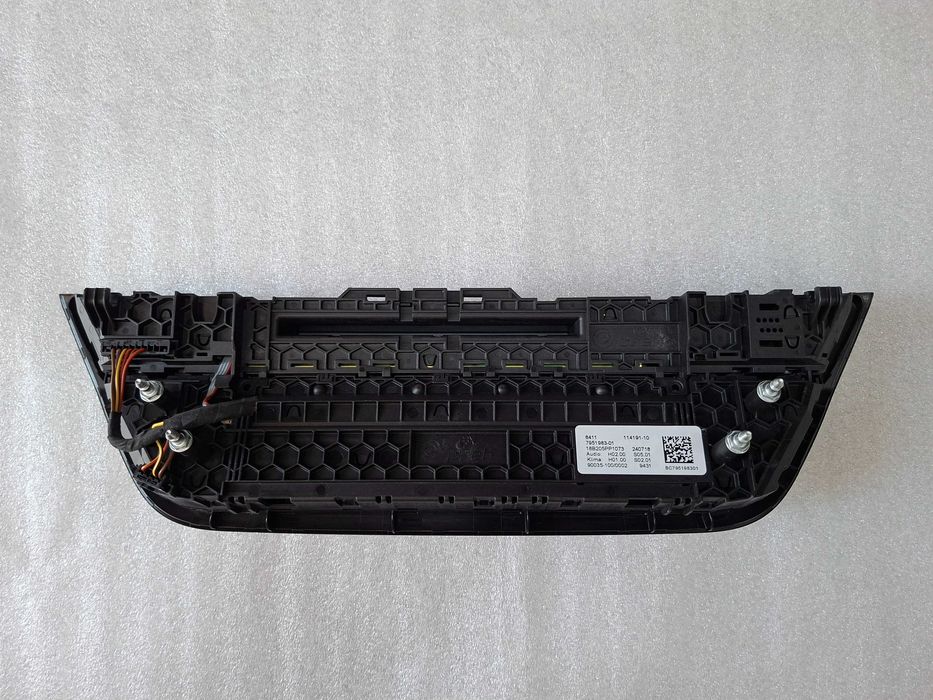 7951983 Радио Аудио Климатичен панел BMW X3 G01 X4 G02