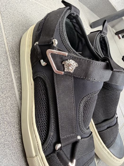 Vând sneakers Versace Jeans Couture originali, mărimea 36.