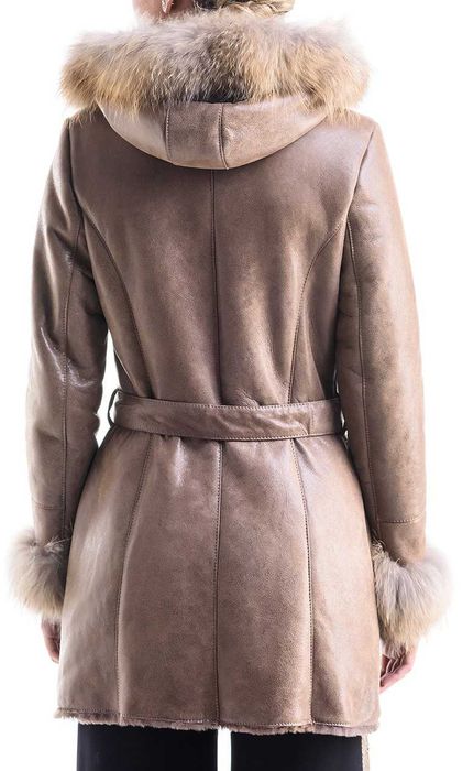 Haina din blana de miel si vulpe polara A&A Vesa