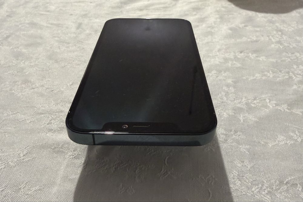 Iphone 12 pro 256GB Неразличим от нов!