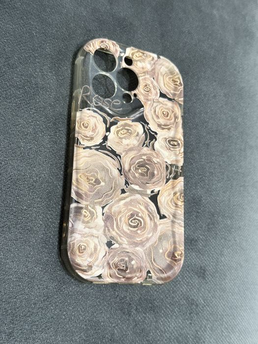 Чехлы на iphone 13 pro