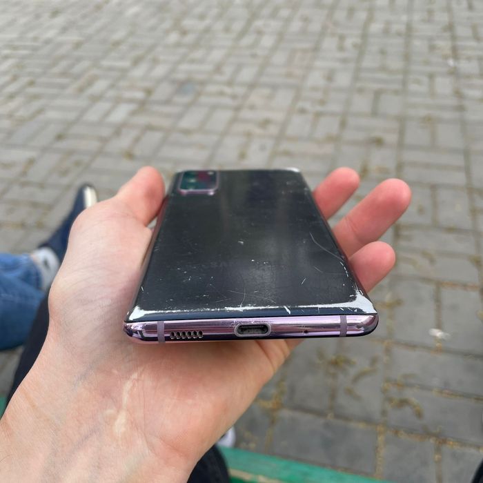 Обменяю на айфон