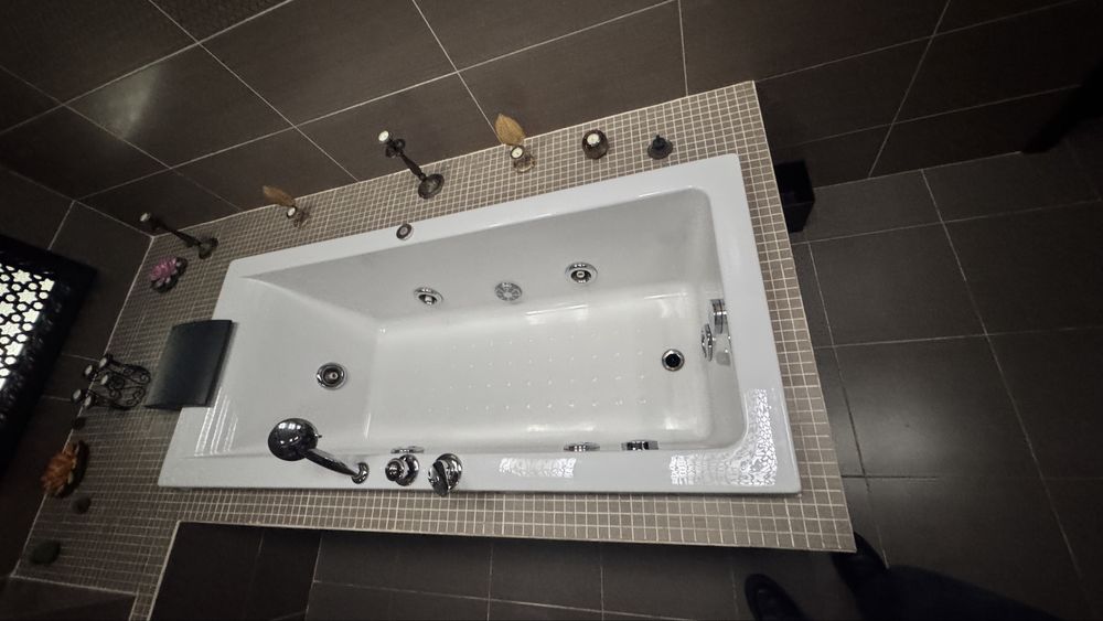 Продаем гидрованны