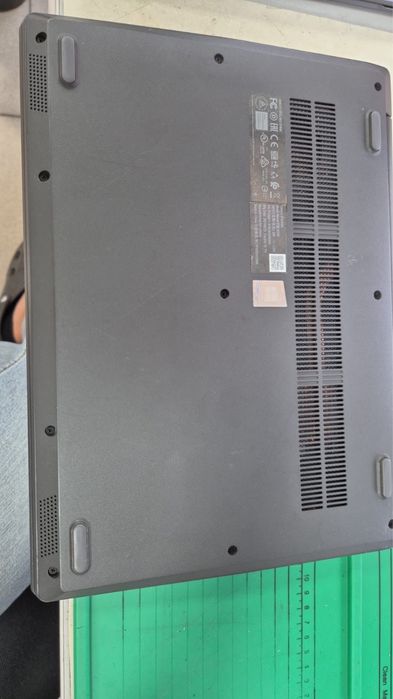 Ноутбук Lenovo V14-ADA