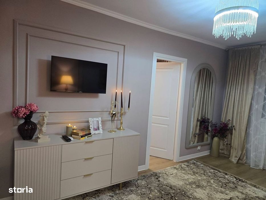 De vanzare apartament 2 camere, balcon,etaj intermediar,renovat,53500e