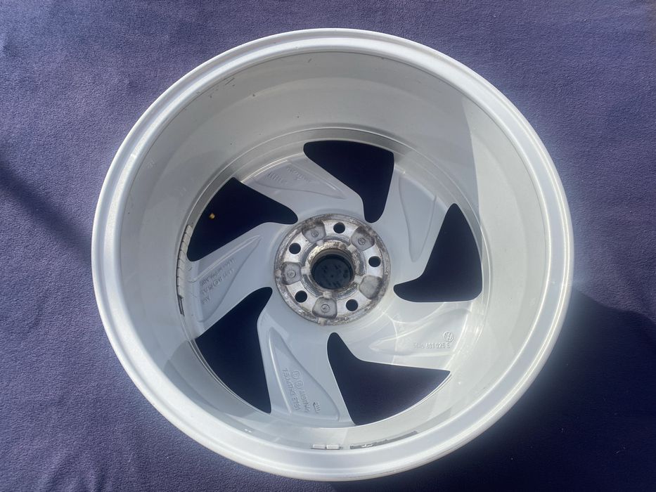Jante VW Golf  R17 model GTI