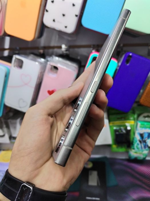 Samsung S24 Ultra 12/256 ideal