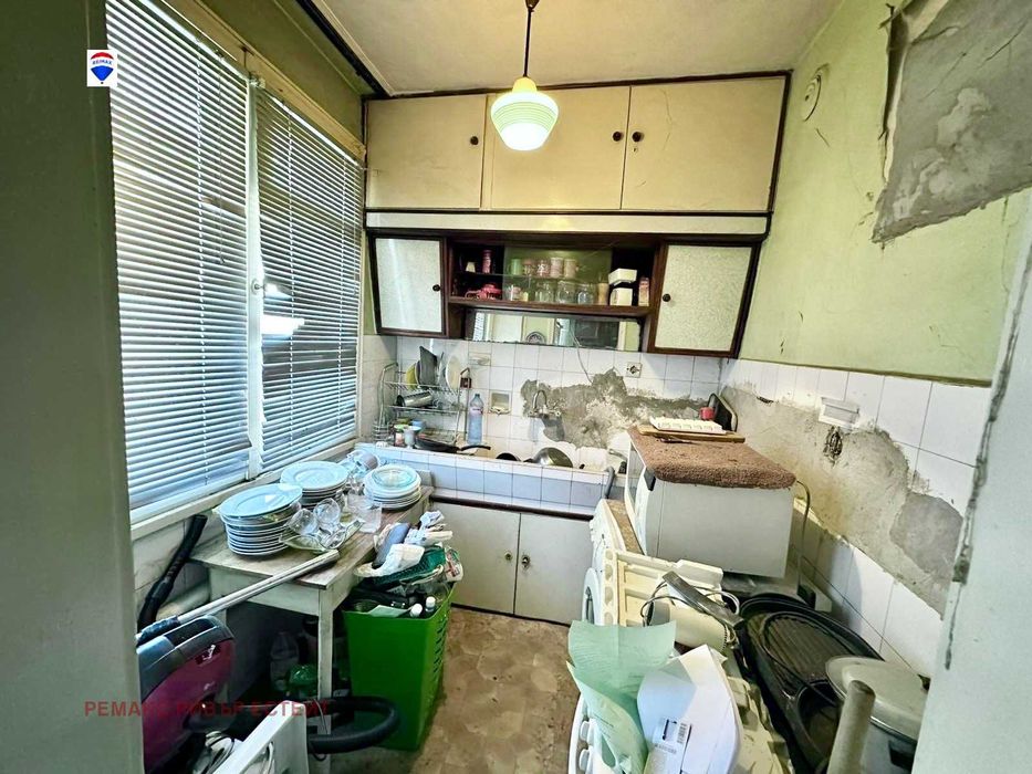 Продава се Тристаен апартамент в Русе, Център - 80 кв.м за 1058 €/кв.м - Снимка #7