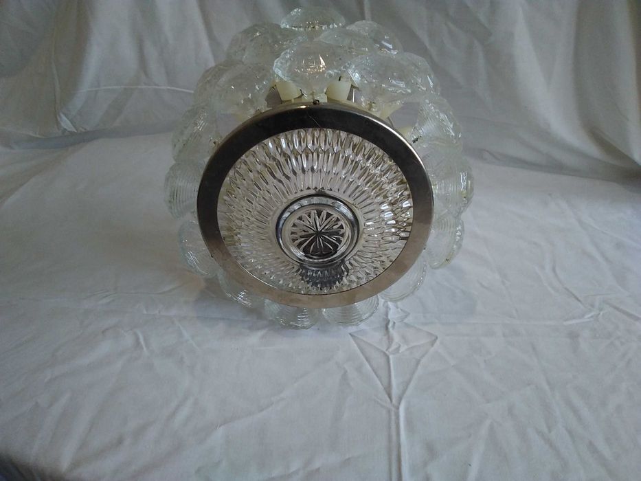 Продавам полилей в комплект с два аплика