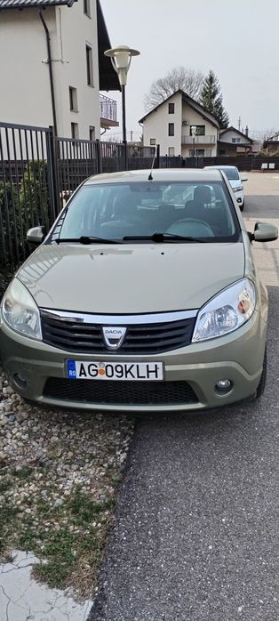 Vând autoturism Sandero