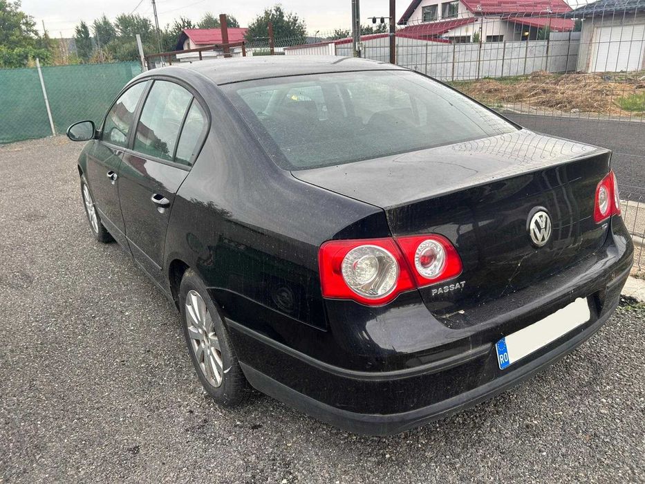 Bara Far Stop Usa Geam Aripa Oglinda Capota Trager VW Passat B6 1.9BKC