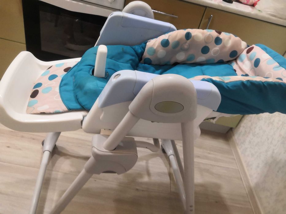 Стул для кормления продам