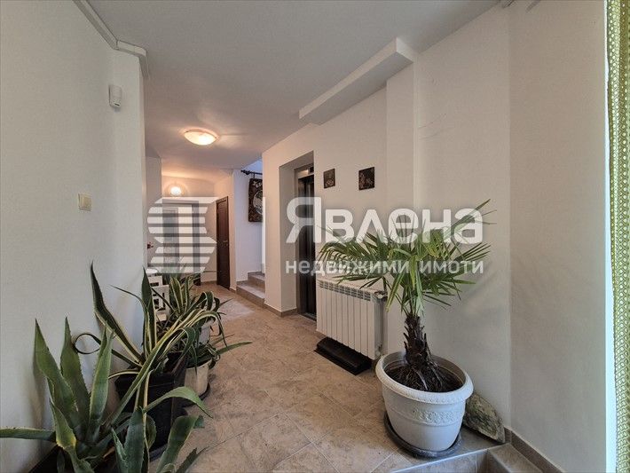 Продава се Къща в с. Гергини, Област Габрово - 430 кв.м за 1163 €/кв.м - Снимка #2