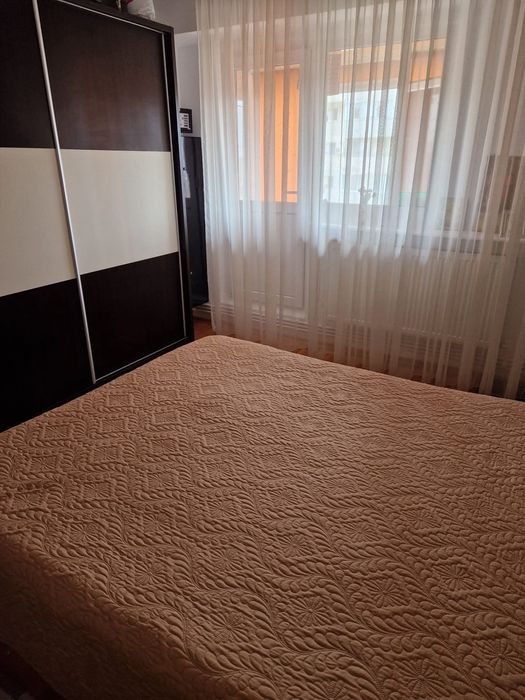 Inchiriez apartament 2 camere