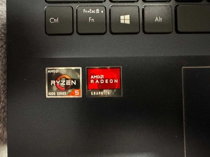 Laptop Asus vivobook