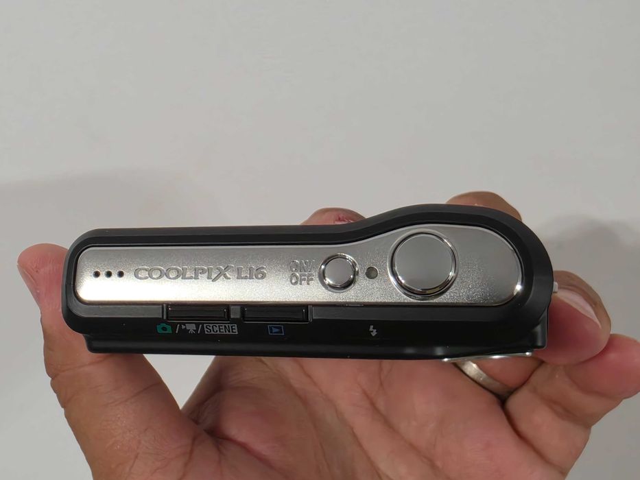 Aparat foto digital compact Nikon Coolpix L16 7.1Mp 3xZoom
