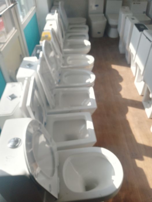 Улица Азаттык дом51 Унитаз монолитный литой Новый - Унитазы Алматы на Olx
