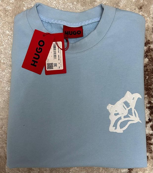 Vând bluza noua de bărbați Hugo