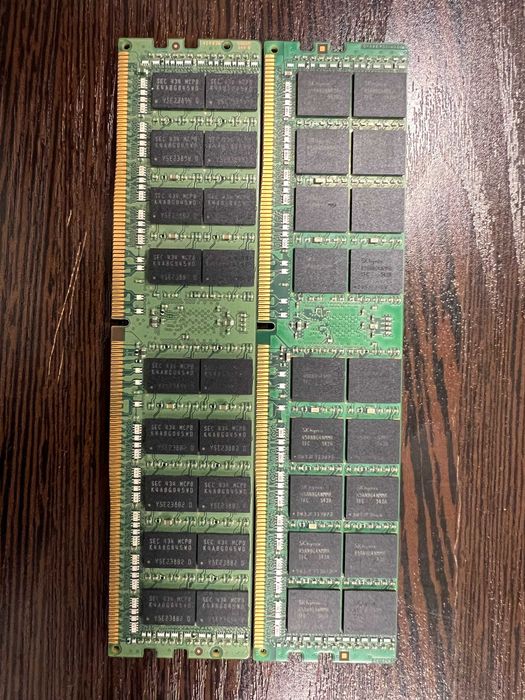 Серверная ОЗУ DDR4 32GB ECC 2133MHz 4Rx4 SK Hynix / Samsung