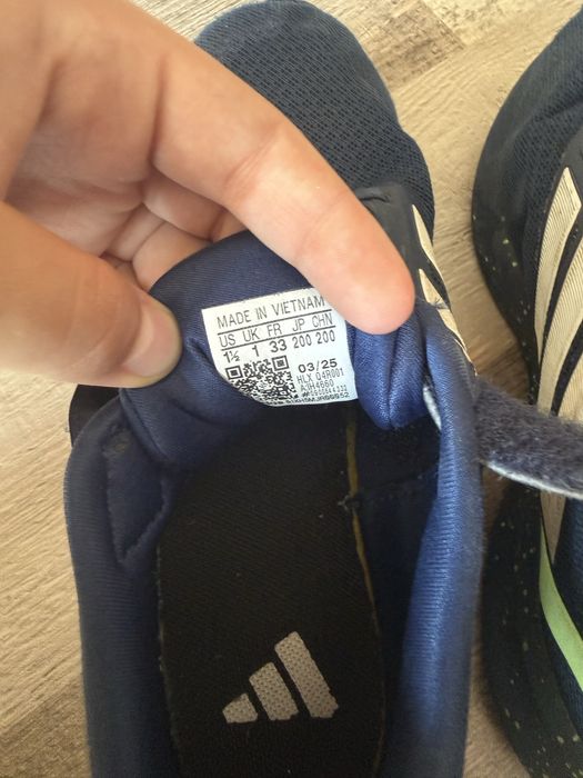 Papuci adidas nr 33
