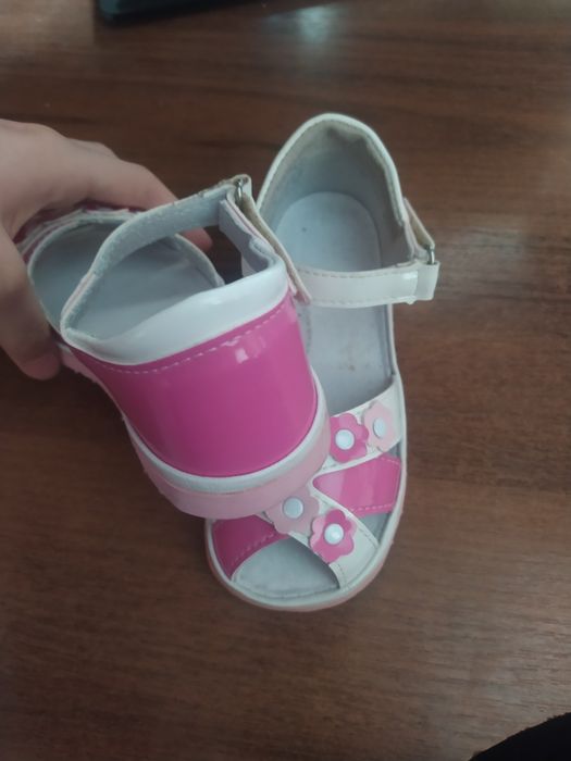 Детская обувь для девочки