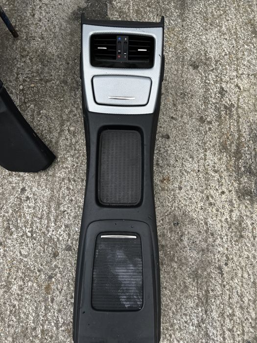 Cotiera spate bmw e92 scrumiera spate e92 grila ventilatie e92