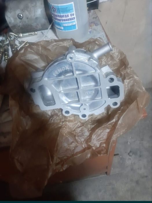 Помпа водяная на газель новая