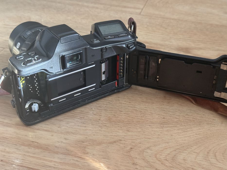 Фотоаппарат minolta 8700i