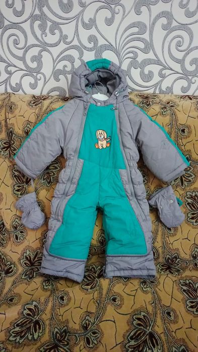 Зимний детский комбинезон