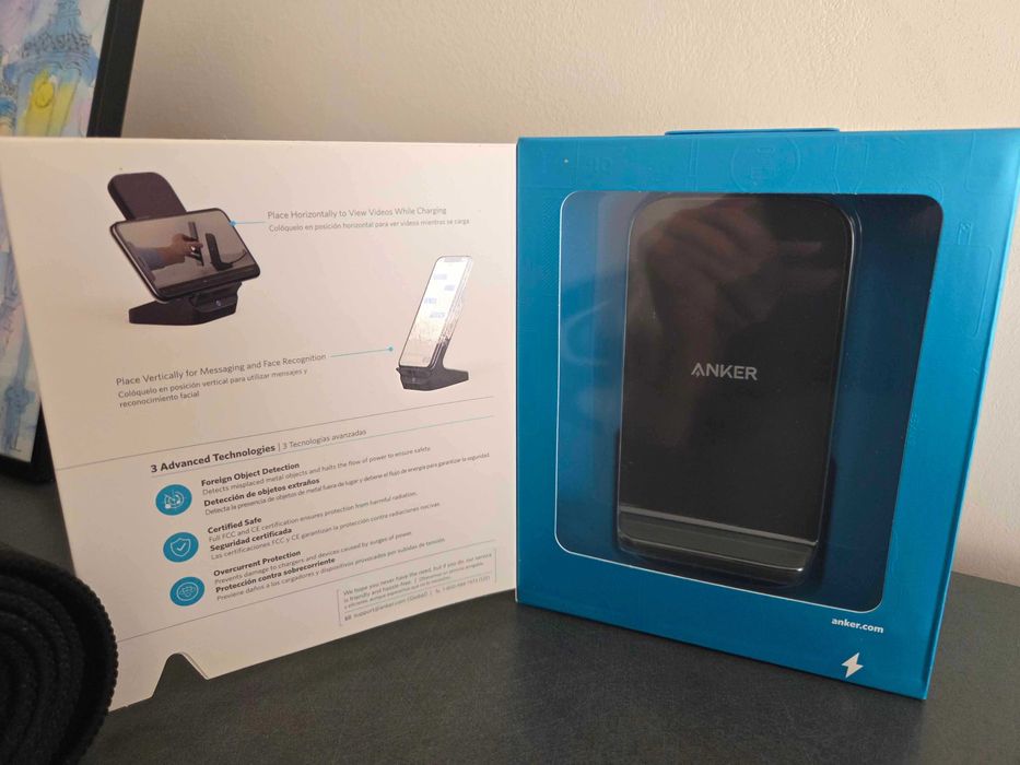 Wireless Anker Powerwave+ & Stand Black Model A2526