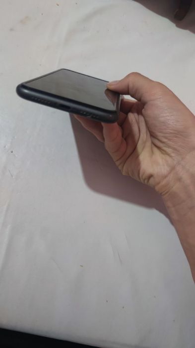 iPhone 11/128 сатылады