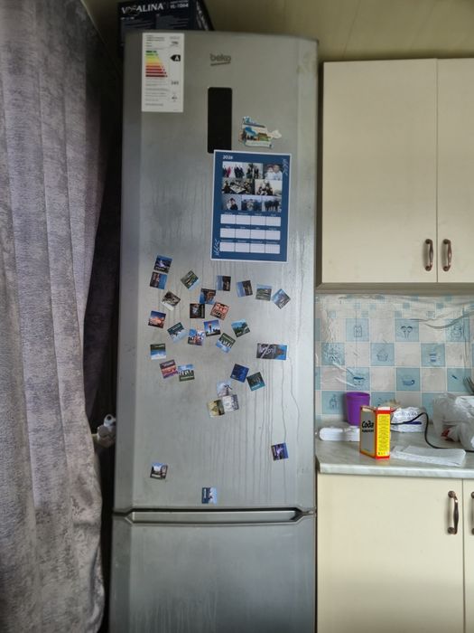 Холодильник продаётся