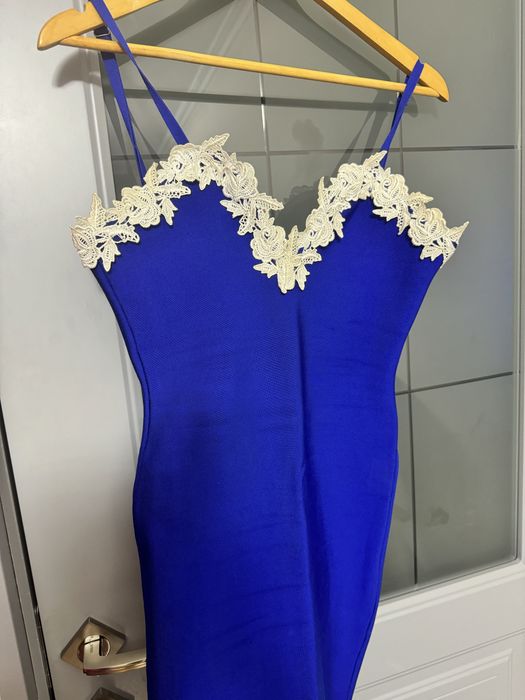 Платья шикарные вечерние . Самовывоз