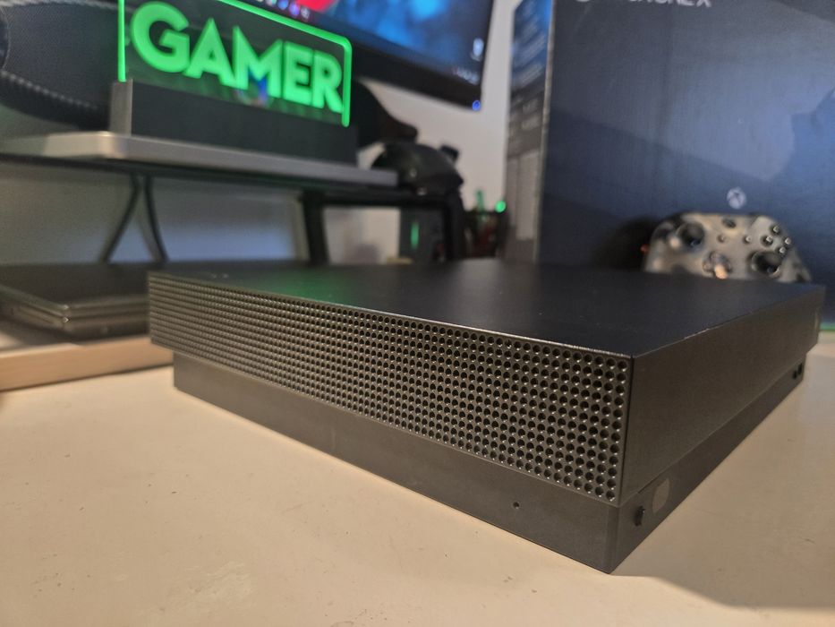 Consola Xbox One X 1 TB
