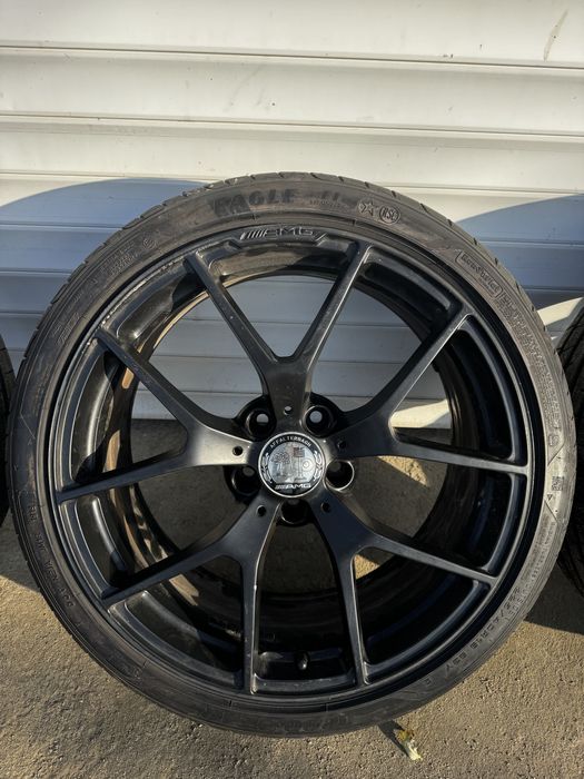 Оригинални джанти 19ки Мерцедес SLS AMG спорт пакет гуми Goodyear