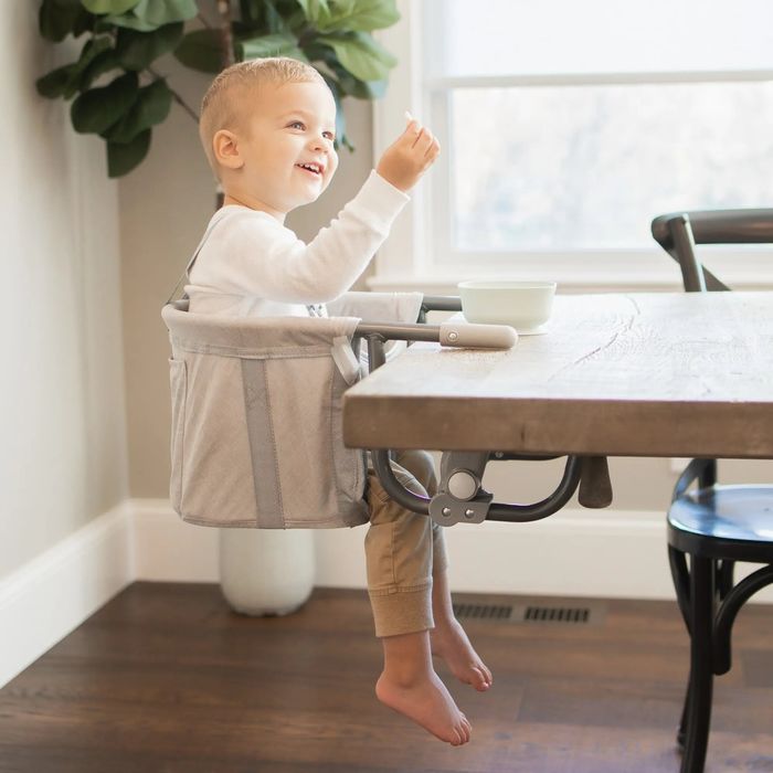 Бебешко столче за маса