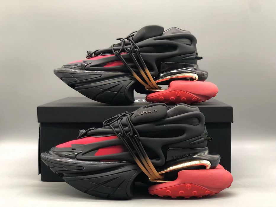 Balmain Unicorn различни модели