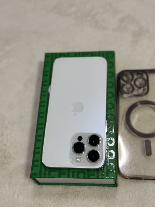 iPhone 14 Pro Max Alb 256 GB excelent 91% la cutie + Husa