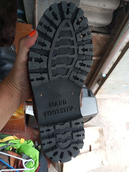 Продам зимние сапоги 42 размер