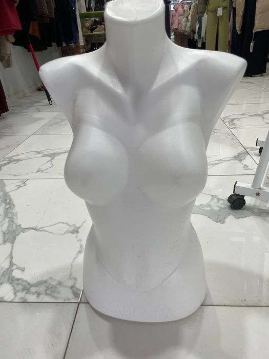 Maniken ayolar libislari uchun