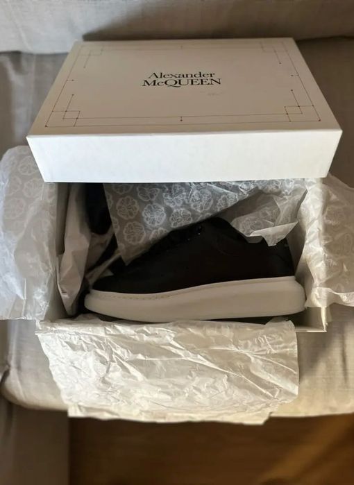 !! Reducere !! Adidasi/Sneakers Alexander McQueen negrii