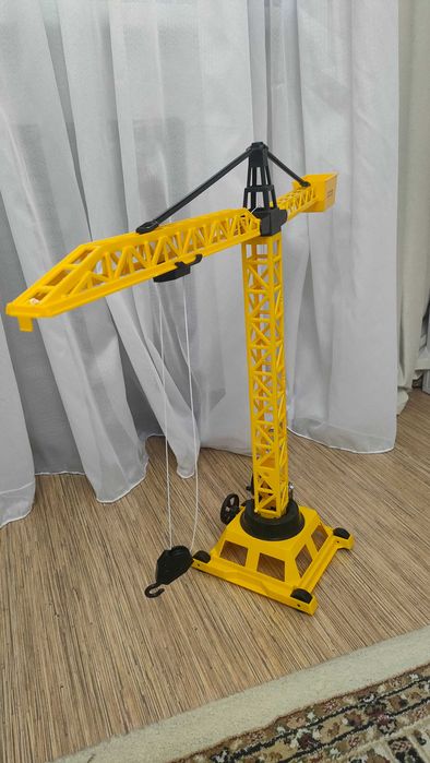 Продам детскую игрушку,башенный кран