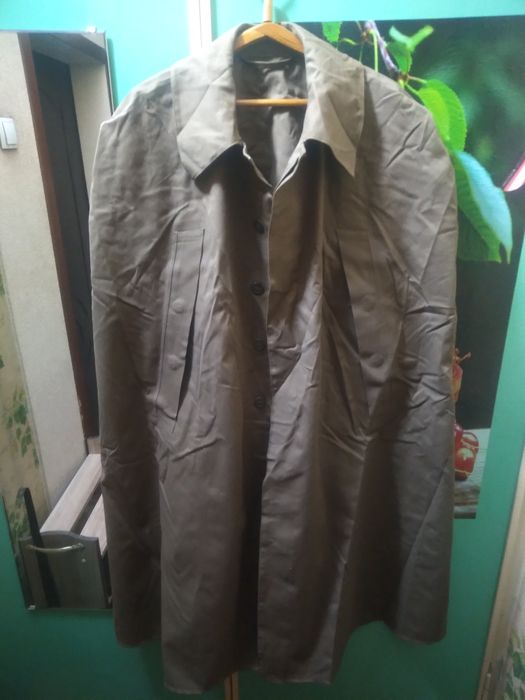 Продаётся плащь-палатка