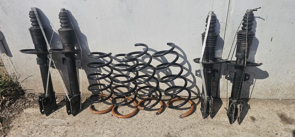 Пружины и амортизаторы Renault Duster, Kapture,Terrano