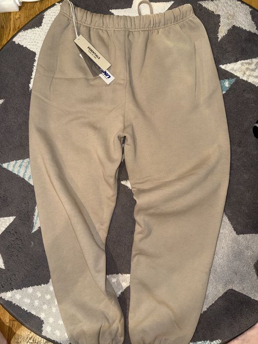 pantaloni essentials foG desert sand