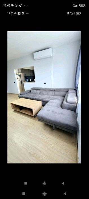 Холен Диван  като НОВ